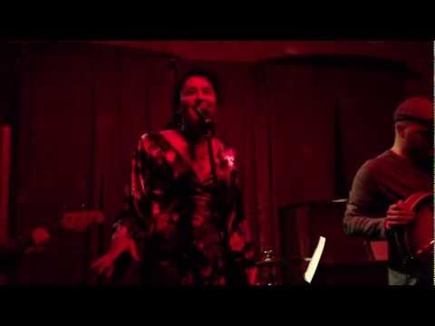 Julie Mahendran sings Lovelight (Lewis Taylor cover)