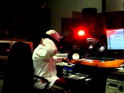 The makin of money hungry (in the studio with slick)