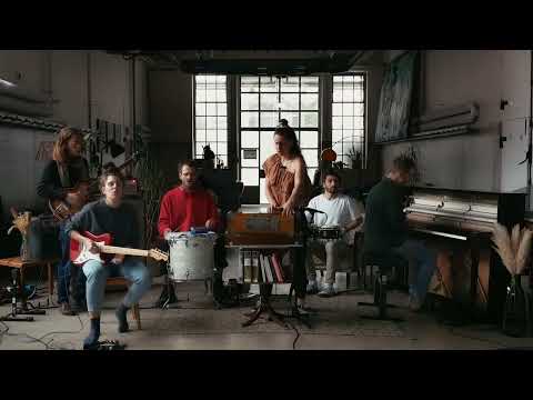 Black Sea Dahu – Affection (Acoustic in Esch-sur-Alzette)