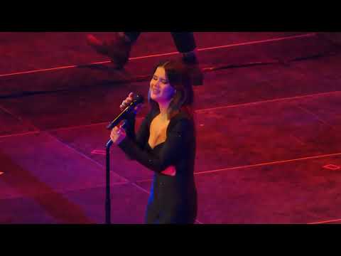 2022 12 02 Maren Morris - I Wish I Was