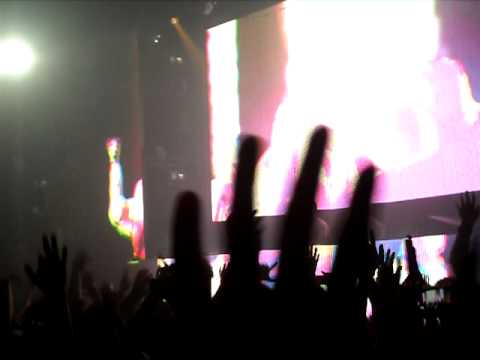 Above & Beyond - 6AM vs. If﻿ I Could Fly (CJ Fynjy Mashup) - Group Therapy Tour (05/13/11)