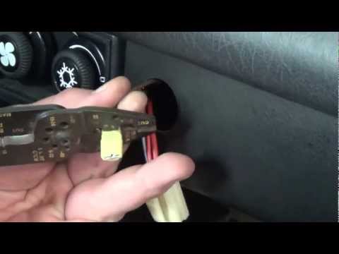 Vanagon Dash Power Outlet/Lighter Installation