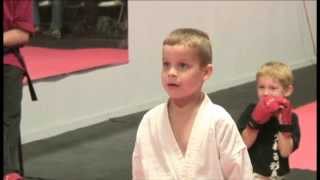 preview picture of video 'Kids Kung Fu Classes at Morrow's Academy in Moline'