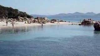 preview picture of video 'Capriccioli spiaggia paradiso costa smeralda'