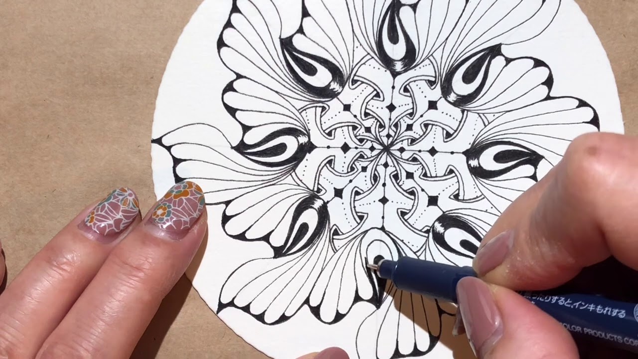 “TAIGA” in the middle of the “Bireel Flipped”.  drawing & coloring Tutorial  Zentangle ゼンタングル