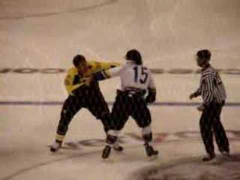 Steve MacIntyre vs Kevin Westgarth