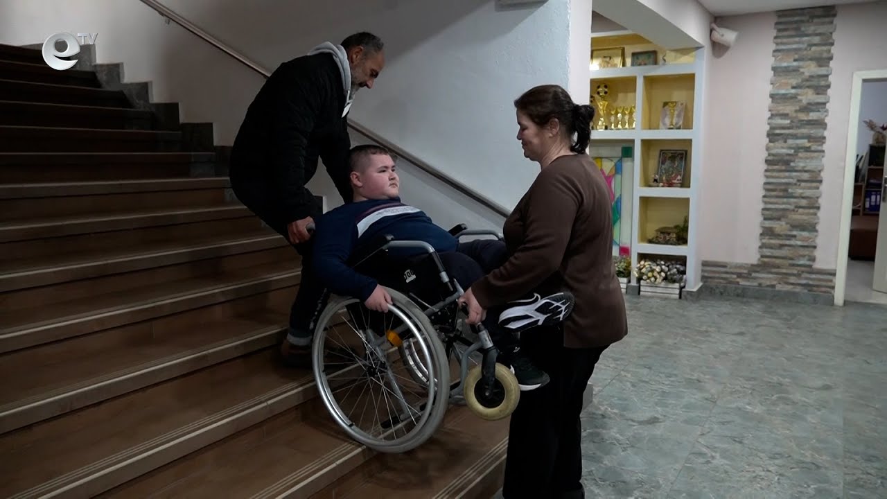 Училище в Кърджали с кауза за изграждането на асансьор за ученик с двигателни проблеми