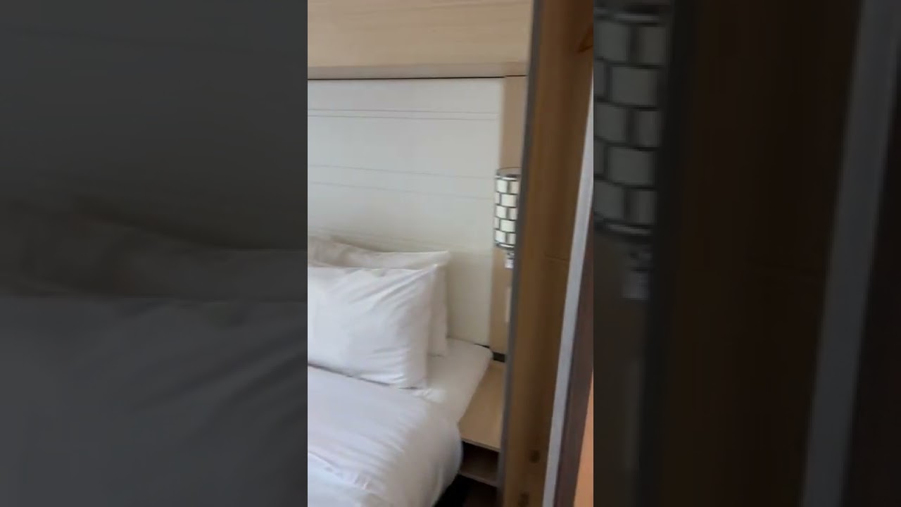 Ovation of the Seas - Cabin 7144 - Video 2