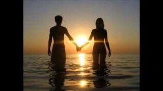 Video A medio paso de tu amor