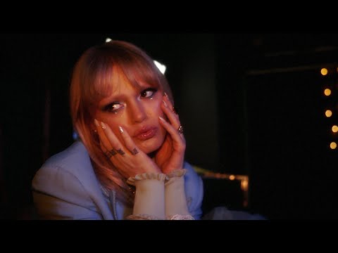 Uffie - cool (official music video)