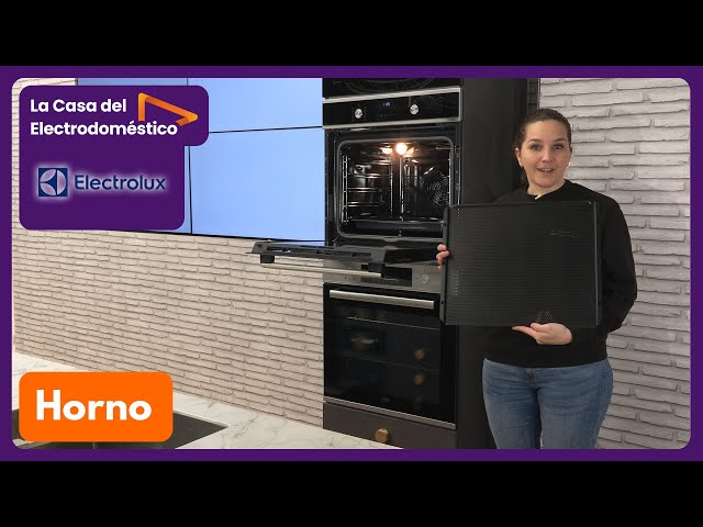Vídeo relacionado con Electrolux Horno Multifunción EOF6P54TX, 72 L, Función Grill, 1000W, Tecnología SurroundCook, Limpieza Pirolítica, Pantalla LED, Mandos Escamotables, Carriles Telescópicos, Inox, Fabricado en DE