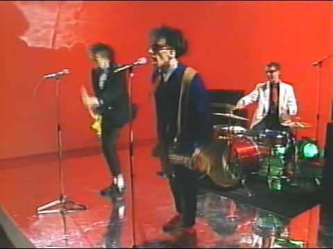 Toy Dolls - James Bond lives down our street