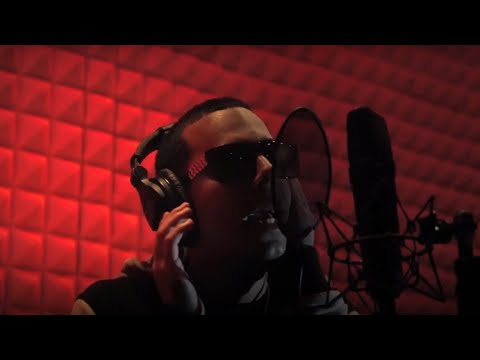 Papi Wilo - Fanatica Fiel [Official Video]