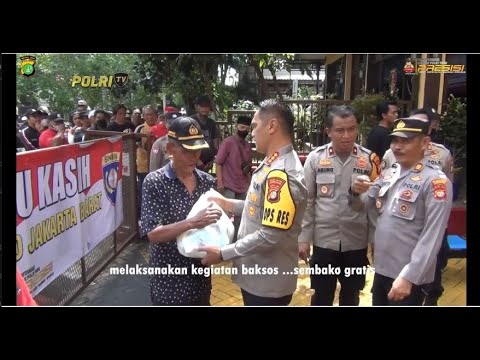 POLRES METRO JAKBAR DAN POLSEK KEBON JERUK BAGIKAN 350 PAKET SEMBAKO GRATIS