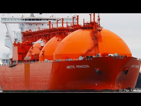 Arctic Princess (LNG Tanker) leaving Klaipeda Port