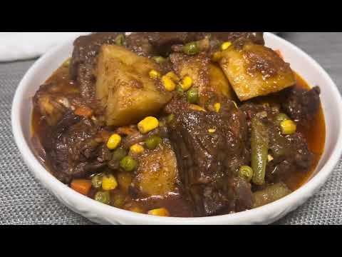 Essaye de cuisiner viande de bœuf, pommes de terre et légumes de cette Manière , tu vas aimer