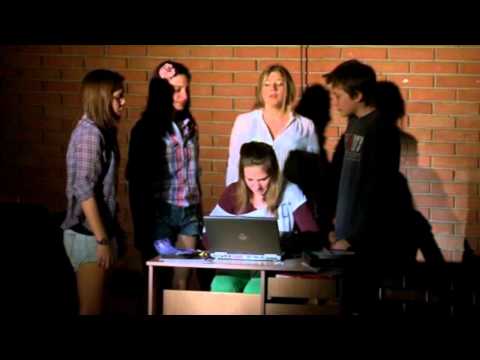 "DECA NA INTERNETU" - Pozorišna predstava Studio Centra