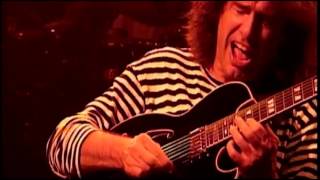 PAT METHENY   - Stranger In Town