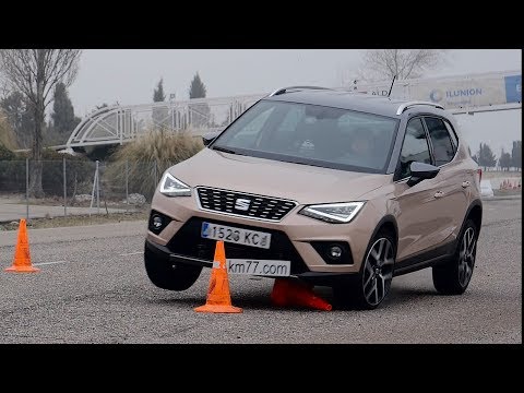 SEAT Arona 2018 – Maniobra de esquiva (moose test) y eslalon | km77.com