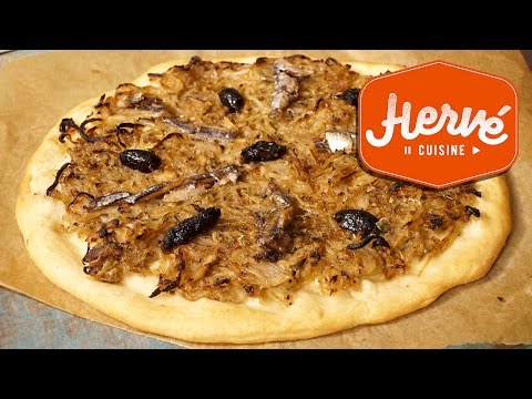 Pissaladière pour l'apéro, recette de la "pizza aux oignons du Sud" by Hervé Cuisine