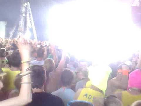 Chase n Status, pieces, mc eksman . Random Concept @ Global Gathering 2009
