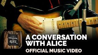 Musik-Video-Miniaturansicht zu A conversation with Alice Songtext von Joe Bonamassa