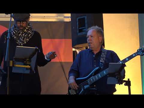 Dennis LeGree Trio - Aint no sunhine