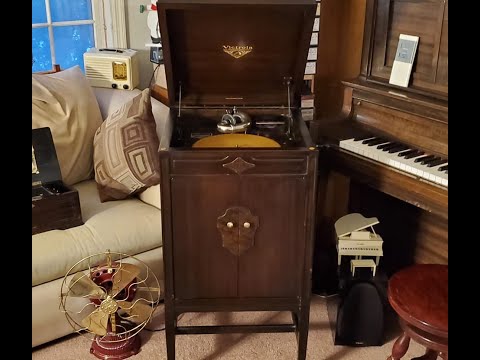 1926 Orthophonic Victor Victrola 4-3 Consolette....A Room With A View.....Electric Recording