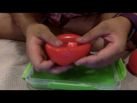 What is inside a Squishy Mesh Ball! By Puckni