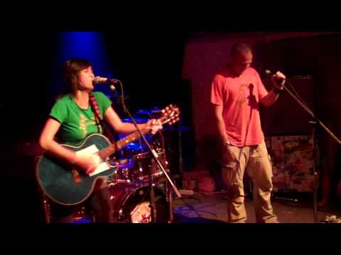 Katy J with Benjii from The Durgas - Only One Day (live in Krefeld 21.07.09)