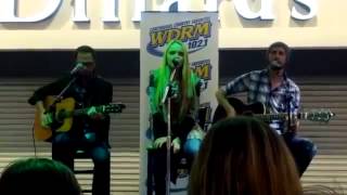 Danielle Bradbery - Dance Hall - Madison Square 102.1 WDRM