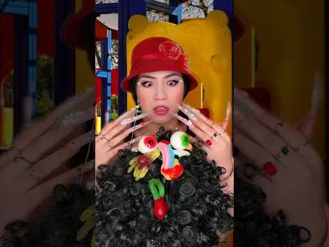 Asmr - Sweets in the hair in the park