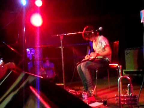 Kaki King - Communist Friends & Gay Sons of Lesbian Mothers