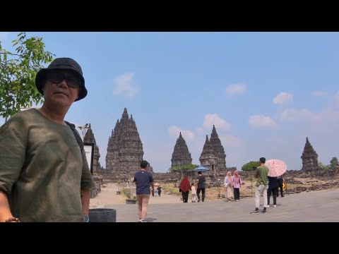 Khám Phángôi em Prambanan