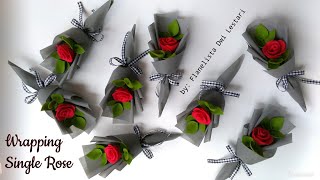 Wrapping single flower felt rose bouquet  Cara mem