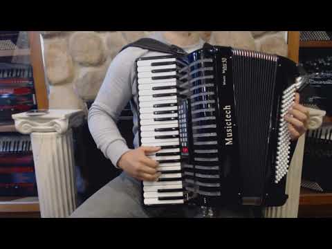 5482 - Black Musictech Music Maker 50 Digital Reedless Piano Accordion 41 120 $1999