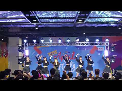 VID 5753 The Glass Girl  [Full Stage ] Idol April Fool's Day  @ The Market Bangkok