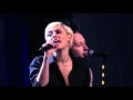 Joan Jett And The Blackhearts Crimson And Clover Ft Tommy James Dave Grohl And Miley Cyrus