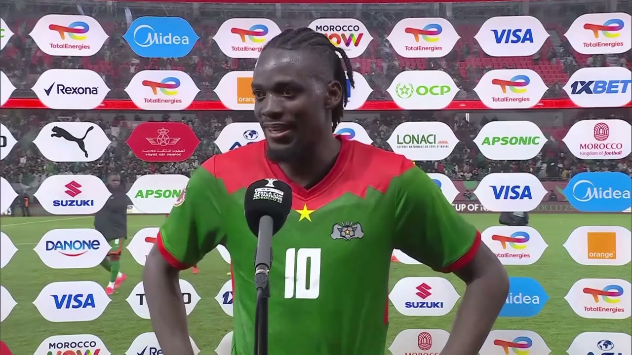 L'énorme coup de gueule du capitaine Bertrand Traoré sur l'arbitrage après Algérie - Burkina Faso.