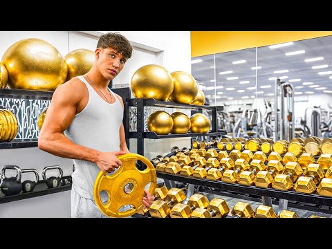 I Joined The Most Expensive Gym In The World ($2500 a month)