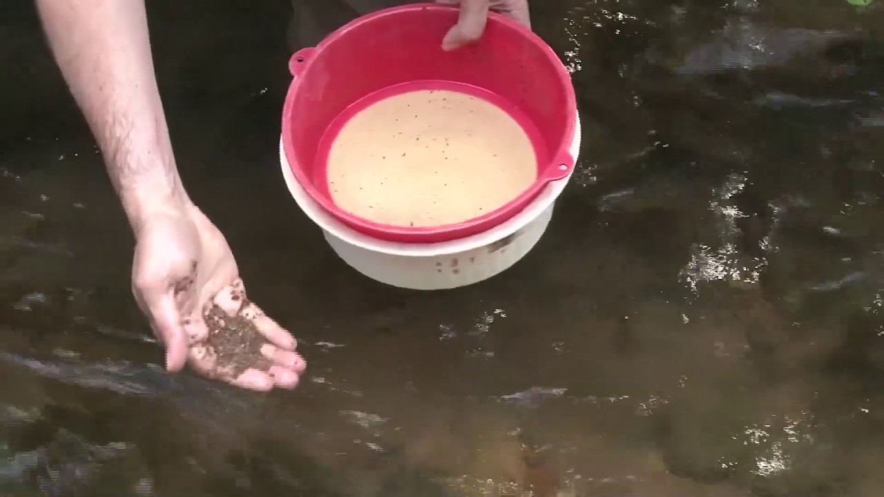 CPRMEXPLICA: Como realizar a coleta de amostras de sedimentos ativosORRENTE