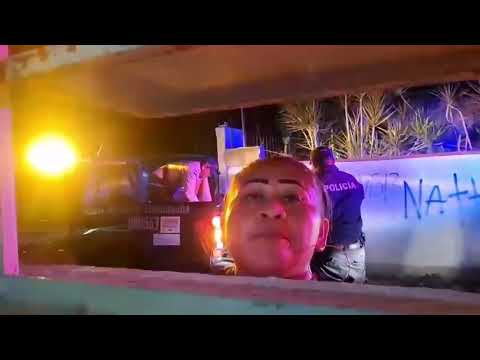 Graban a Policías de Cuzamá deteniendo a persona que convulsiona