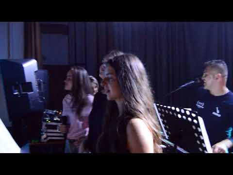 Rolland a dievčenské trio z Čirča