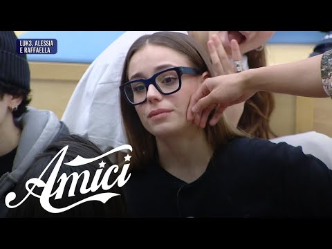 Amici 24 - La reazione di Alessia al rapporto tra Luk3 e Raffaella