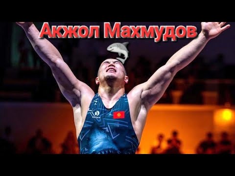 Technique Defined: Akzhol Makhmudov Double Overhook Headlock