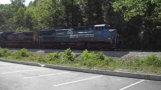 preview picture of video 'CSX Freight Train at Lilburn, GA'