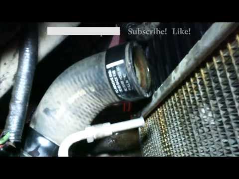 Radiator hose removal Ford Expedition 1997. Lower hose with no clamp