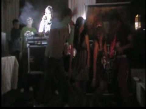 dj nirvam & los gangsta flow EN VIVO .wmv