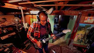 Video thumbnail for Jazzmaster Pick-Up-Grade: Stock V-Mod To Kinman Noiseless Thickmaster by Chris Valle