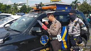 Mambaca Maklumat kapolri